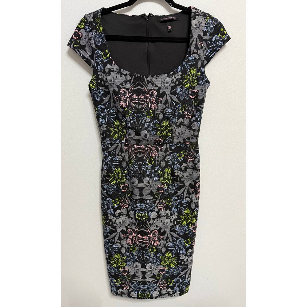 Victoria’s Secret vintage size 4 dress black knee length